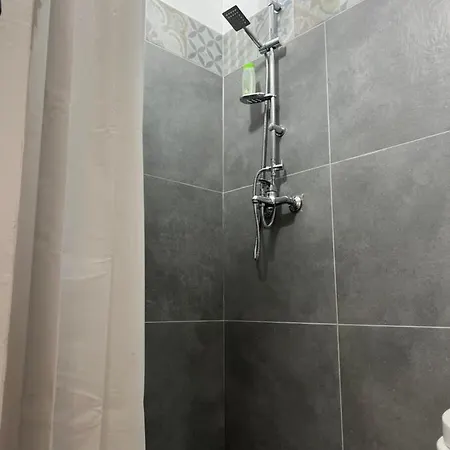 Hanna 520 R1 Konukevi Tiran