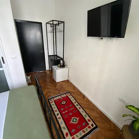 Hanna 520 R1 Guest house