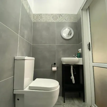Guest house Hanna 520 R1 *